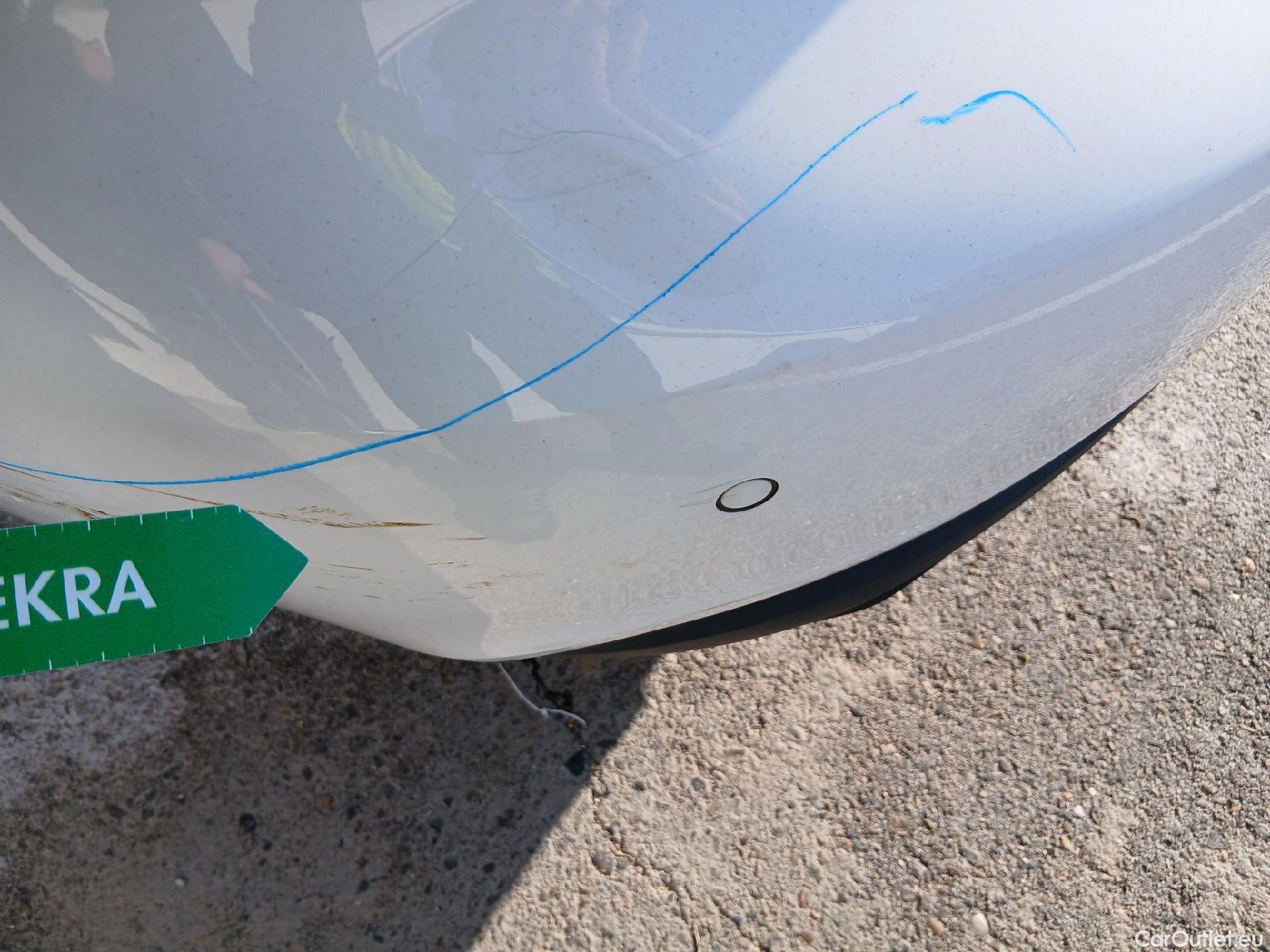  Peugeot  508 PEUGEOT  / 2018 / 5P / berlina con portón 5P Business Line BlueHDi 96kW S&S 6vel #26