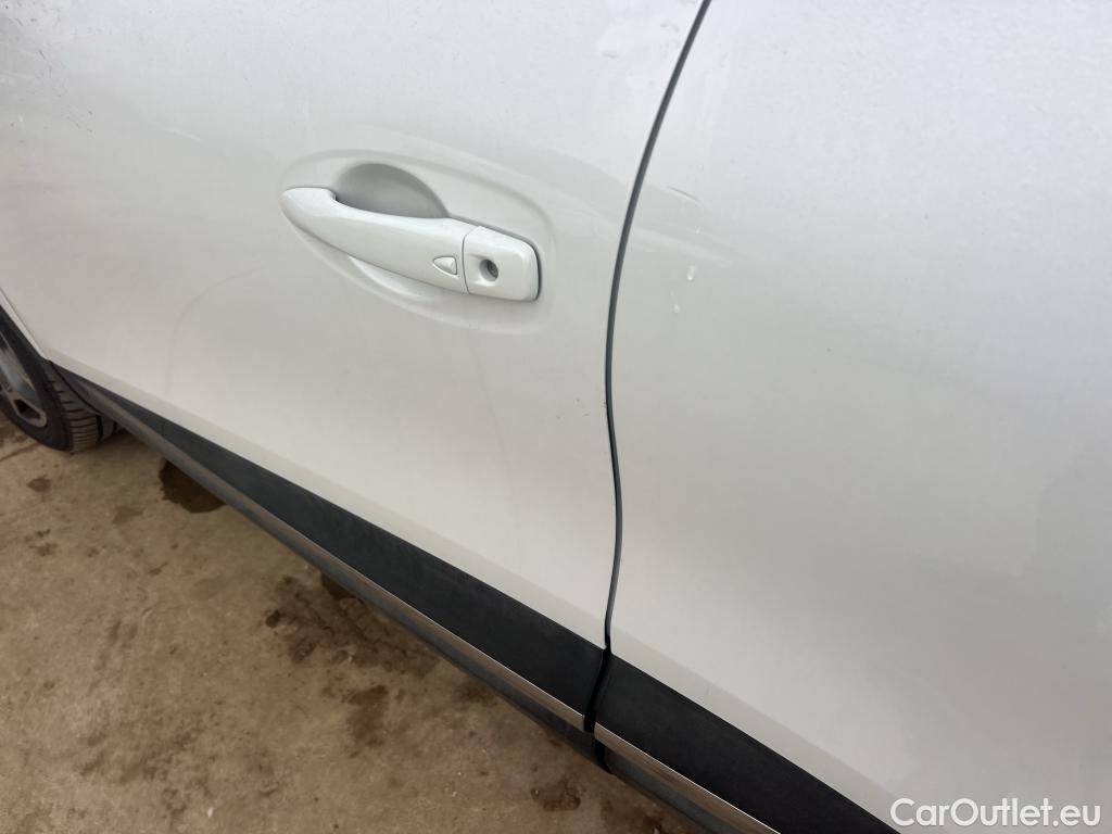  Renault  Kadjar RENAULT  / 2019 / 5P / crossover Zen GPF TCe 103kW (140CV) EDC #7