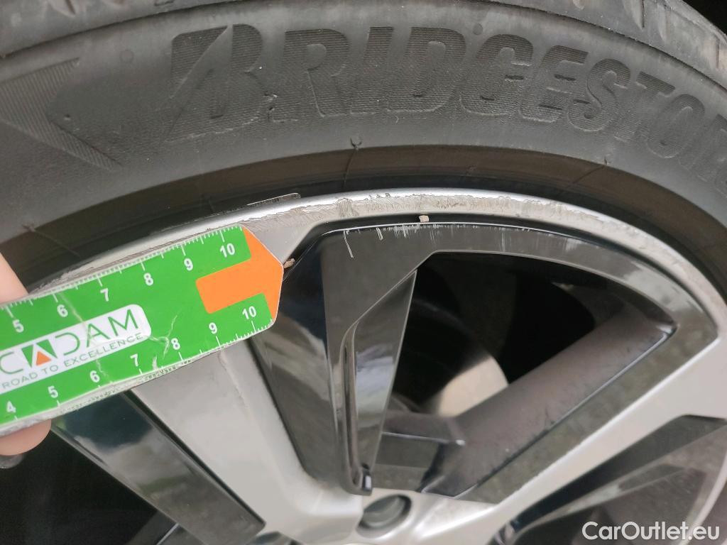  Audi  A1 Sportback AUDI A1 / 2018 / 5P / berlina con portón Sportback Adrenalin 30 TFSI 81kW (110CV)(SP) #2