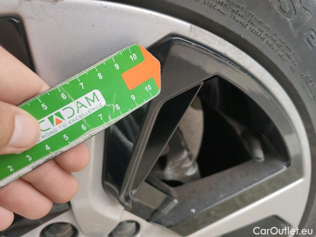  Audi  A1 Sportback AUDI A1 / 2018 / 5P / berlina con portón Sportback Adrenalin 30 TFSI 81kW (110CV)(SP) #4