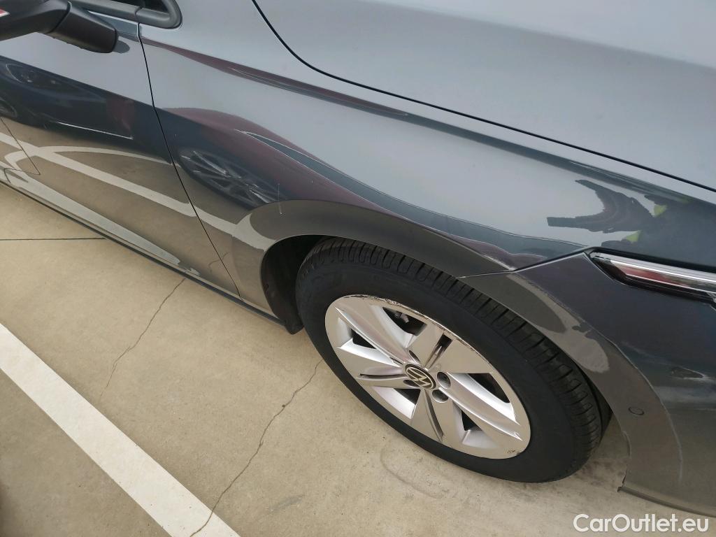  Volkswagen  Golf  VOLKSWAGEN / 2020 / 5P / berlina con portón Life 1.5 TSI 96kW (130CV) #7