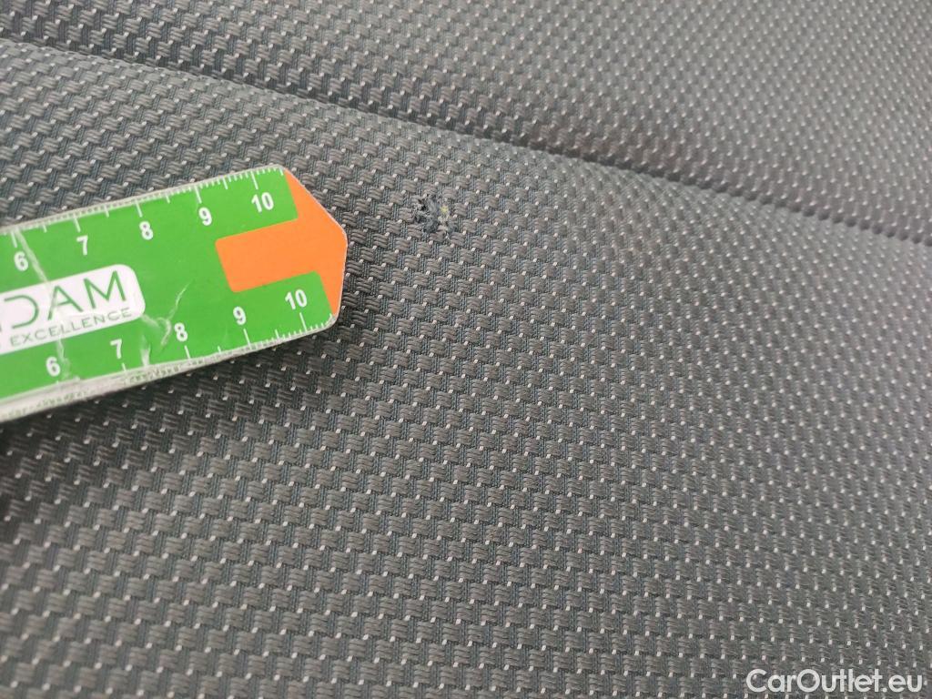  Audi  Q2 AUDI  / 2016 / 5P / todoterreno Design 30 TFSI 85kW (116CV) #4