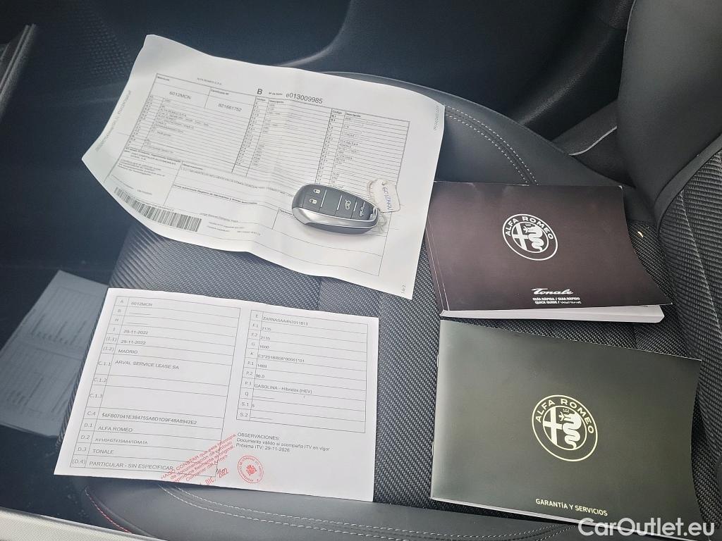  Alfa Romeo  TONALE Alfa Romeo  / 2022 / 5P / todoterreno 1.5 MHEV GASOLINA 130 CV SPRINT FWD #2