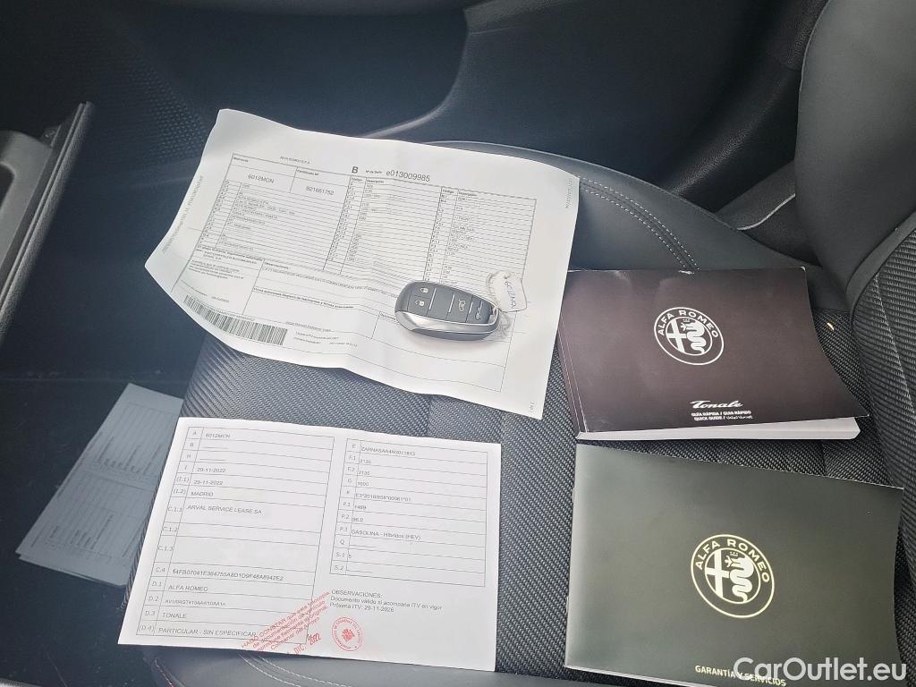  Alfa Romeo  TONALE Alfa Romeo  / 2022 / 5P / todoterreno 1.5 MHEV GASOLINA 130 CV SPRINT FWD #8