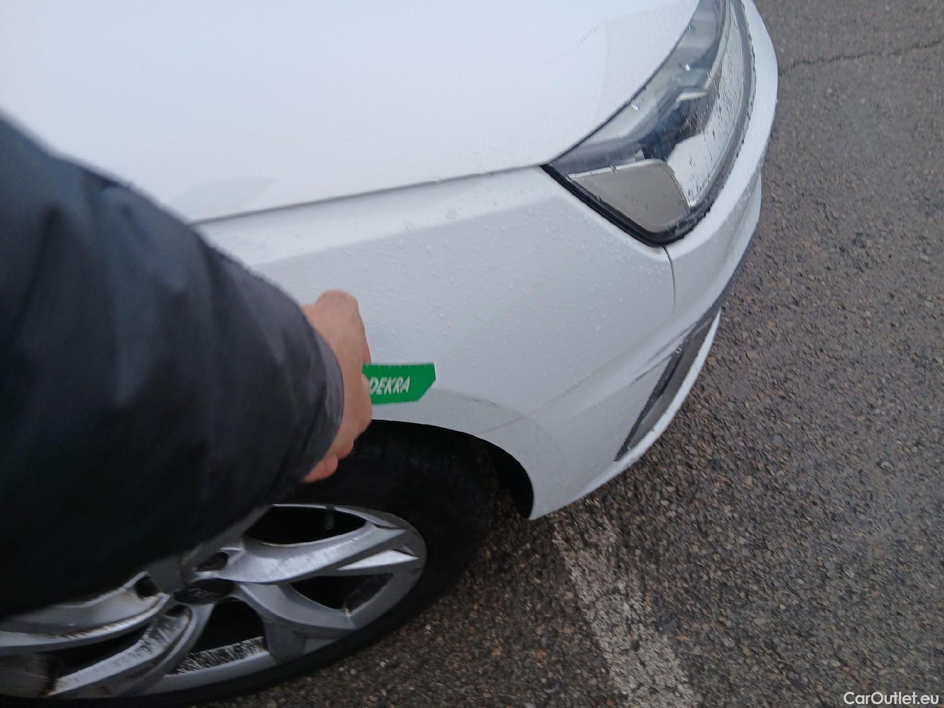  Audi  A4 AUDI  / 2019 / 4P / sedán S line 35 TDI 120kW (163CV) S tronic #15