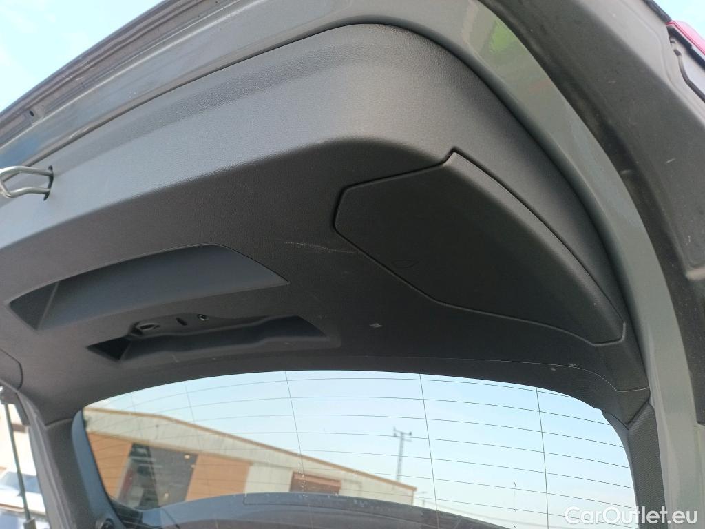  Bmw  Serie 1 BMW  / 2019 / 5P / berlina con portón 118i Corporate Auto. (AC2) #11