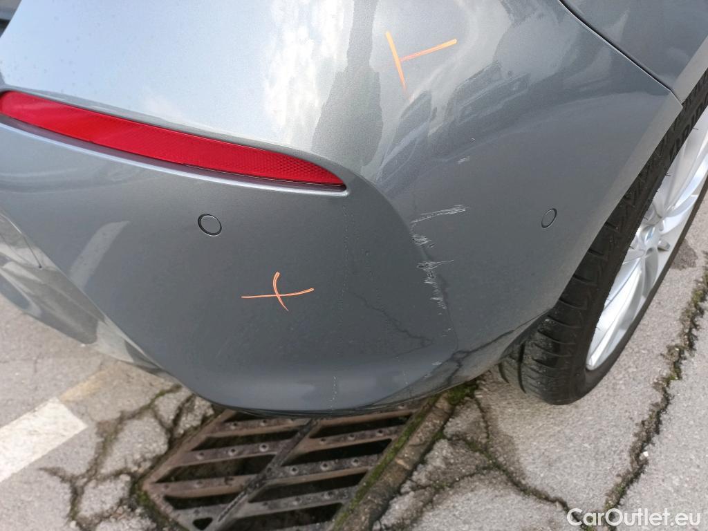  Bmw  Serie 1 BMW  / 2019 / 5P / berlina con portón 118i Corporate Auto. (AC2) #10