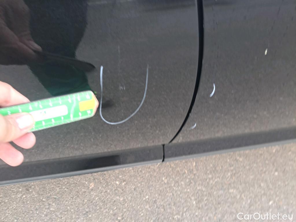  Volkswagen  Passat VOLKSWAGEN  / 2019 / 5P / familiar Variant Business 2.0 TDI 110kW #14