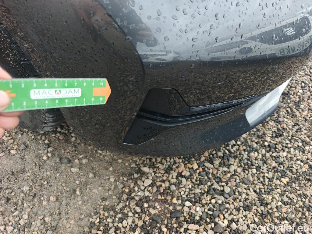  Bmw  Serie 3 BMW  / 2018 / 4P / sedán 318d Auto. #8