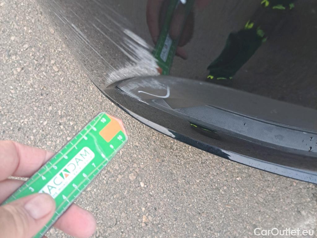  Volkswagen  Passat VOLKSWAGEN  / 2019 / 5P / familiar Variant Business 2.0 TDI 110kW #25