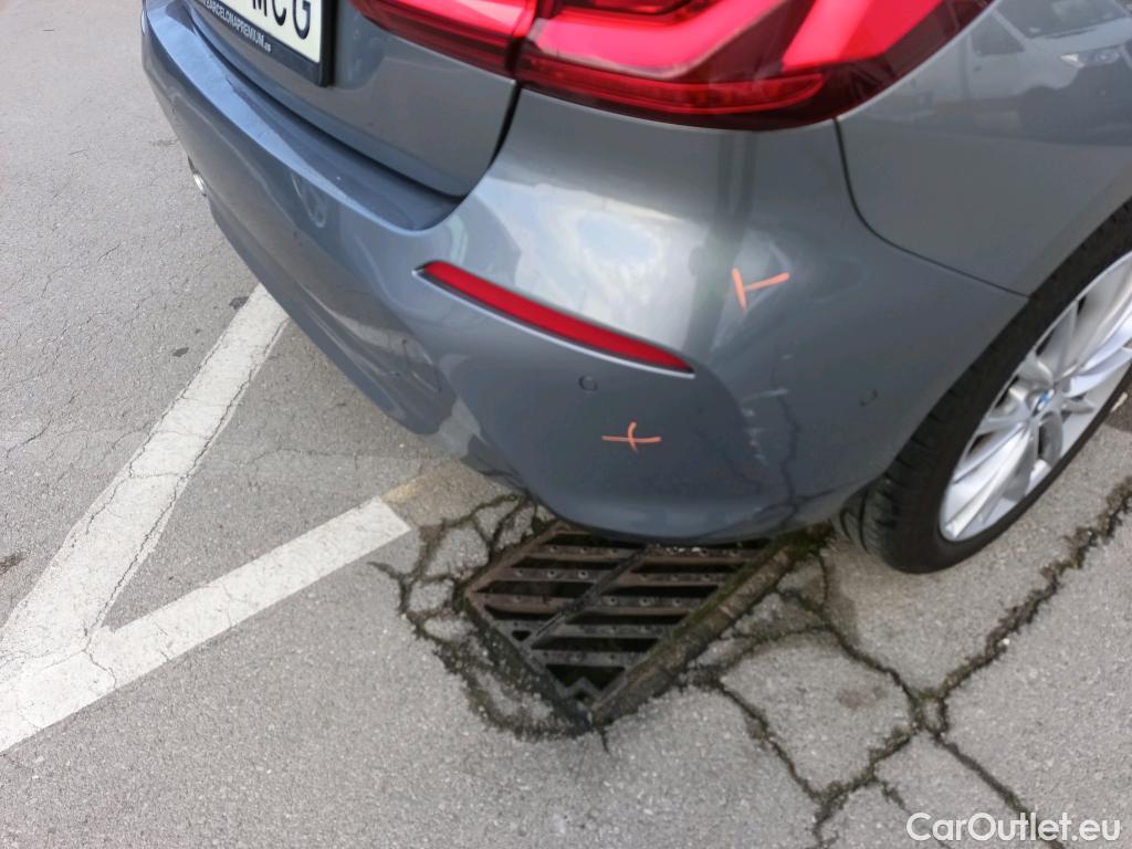  Bmw  Serie 1 BMW  / 2019 / 5P / berlina con portón 118i Corporate Auto. (AC2) #9