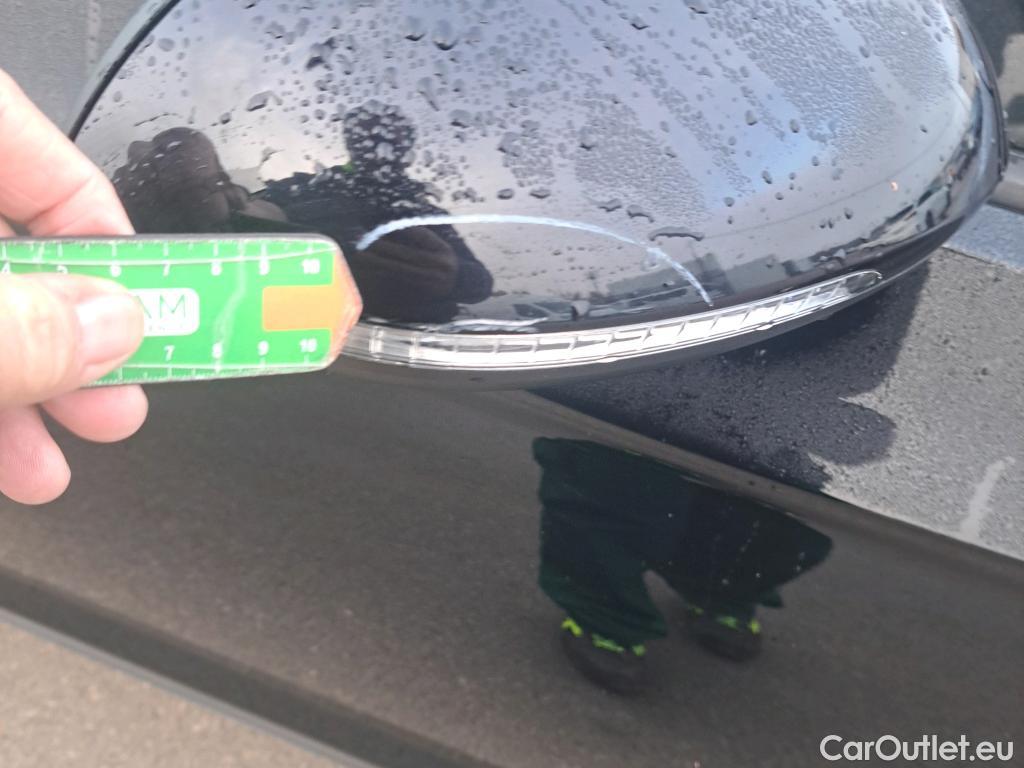  Volkswagen  Passat VOLKSWAGEN  / 2019 / 5P / familiar Variant Business 2.0 TDI 110kW #23