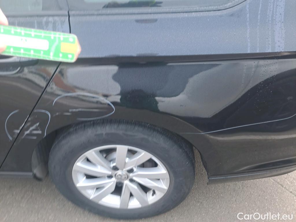  Volkswagen  Passat VOLKSWAGEN  / 2019 / 5P / familiar Variant Business 2.0 TDI 110kW #4