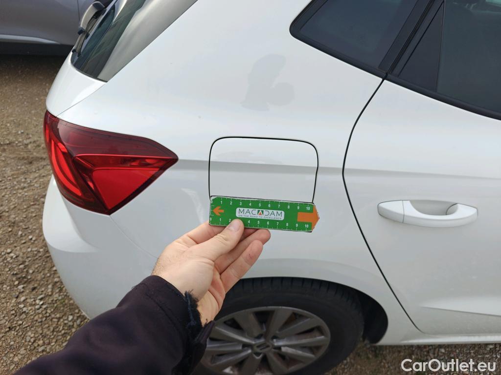  Seat  Ibiza SEAT  / 2017 / 5P / berlina con portón 1.0 TSI 81kW (110CV) Style Plus (AC) #3