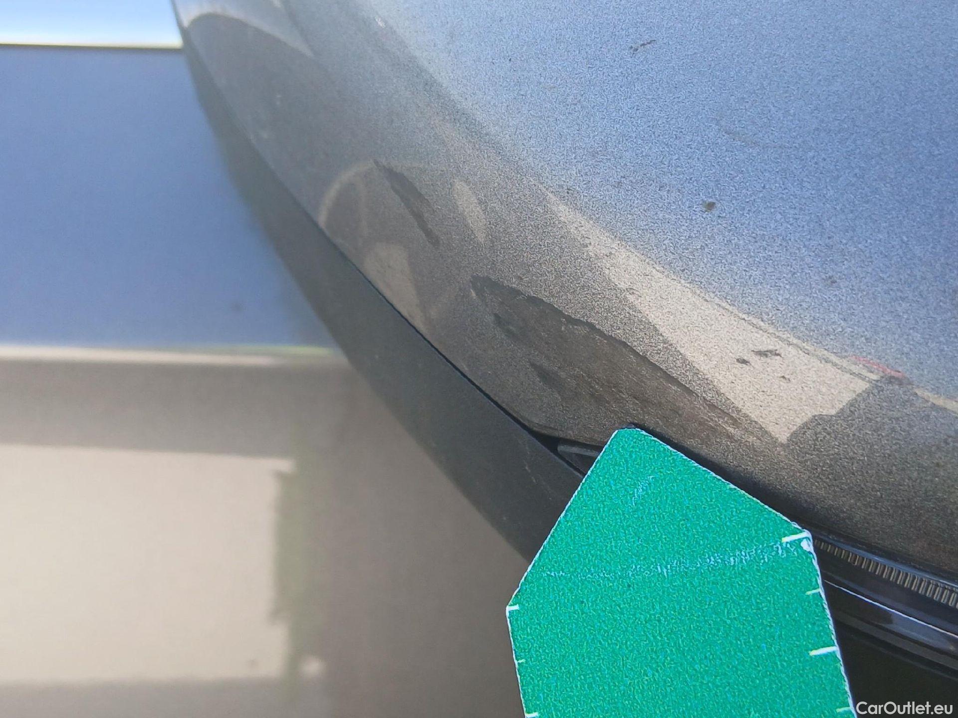  Mercedes  A-Klasse MERCEDES-BENZ Clase A / 2018 / 4P / sedán Sedán A 250 e #17