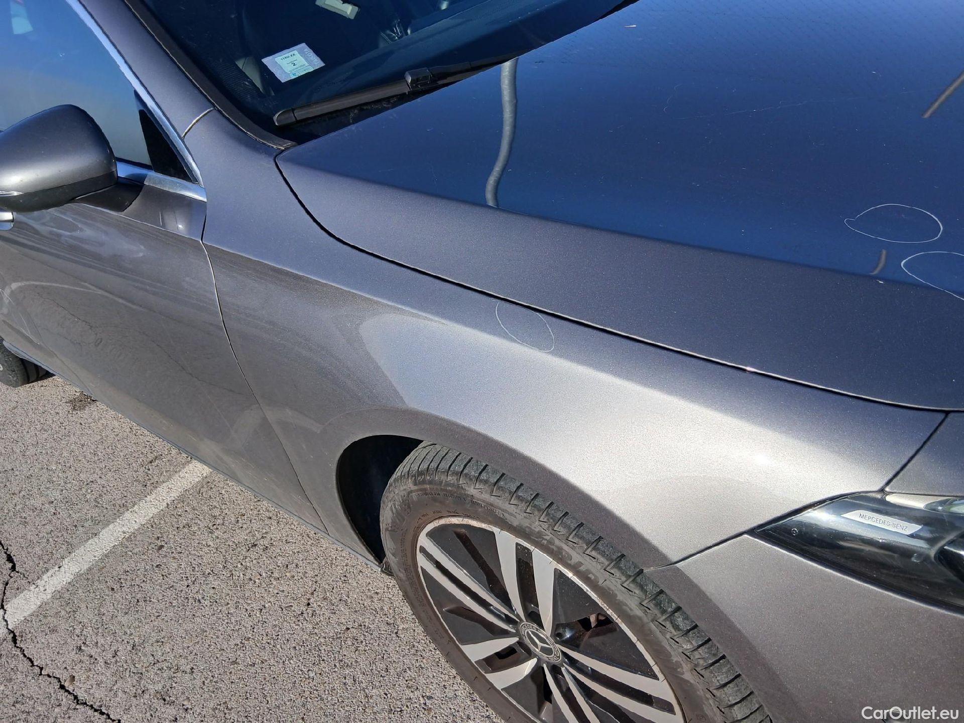  Mercedes  A-Klasse MERCEDES-BENZ Clase A / 2018 / 4P / sedán Sedán A 250 e #52