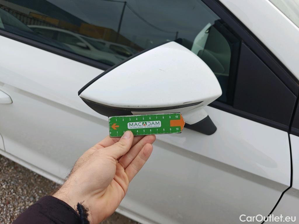  Seat  Ibiza SEAT  / 2017 / 5P / berlina con portón 1.0 TSI 81kW (110CV) Style Plus (AC) #23