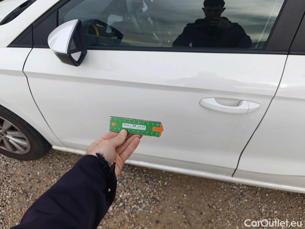  Seat  Ibiza SEAT  / 2017 / 5P / berlina con portón 1.0 TSI 81kW (110CV) Style Plus (AC) #13