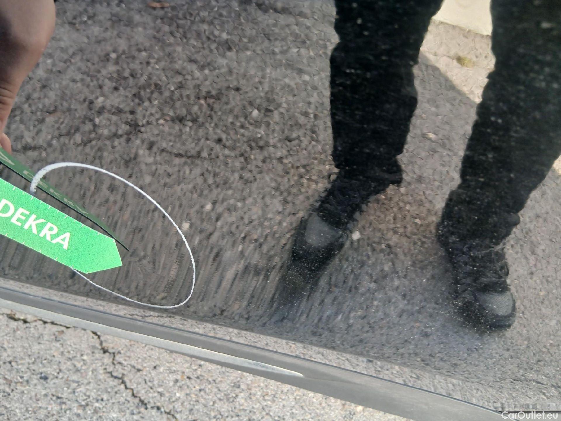  Mercedes  GLB MERCEDES-BENZ  / 2019 / 5P / todoterreno 2.0  200 D DCT 110KW (150CV) #10