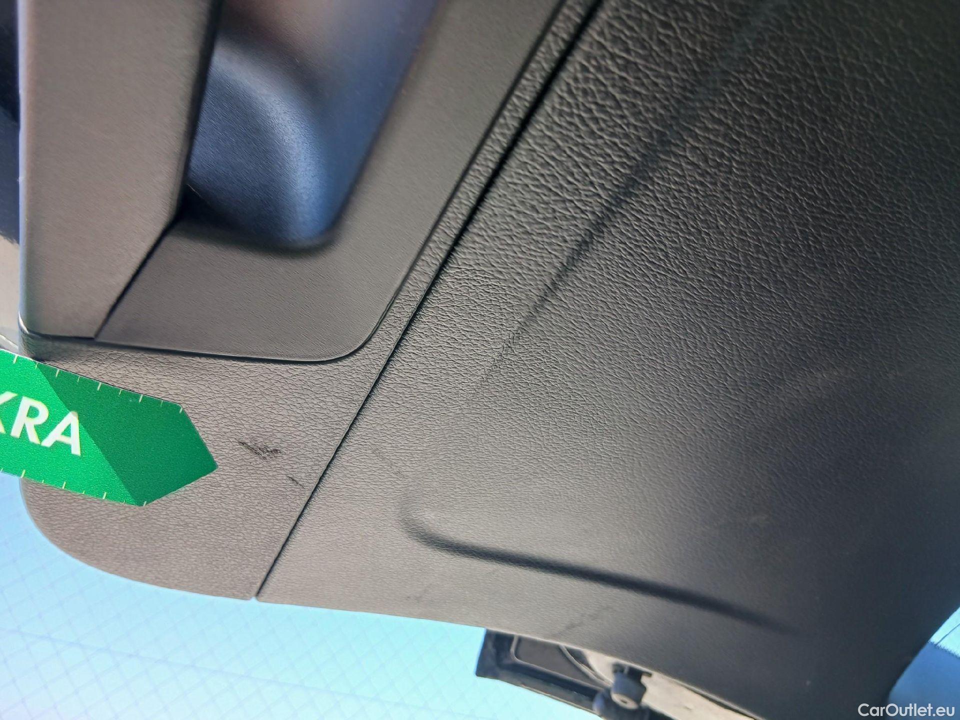  Mercedes  GLB MERCEDES-BENZ  / 2019 / 5P / todoterreno 2.0  200 D DCT 110KW (150CV) #3