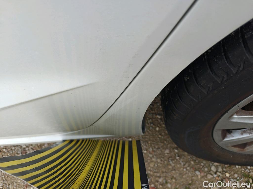  Seat  Ibiza SEAT  / 2017 / 5P / berlina con portón 1.0 TSI 81kW (110CV) Style Plus (AC) #18