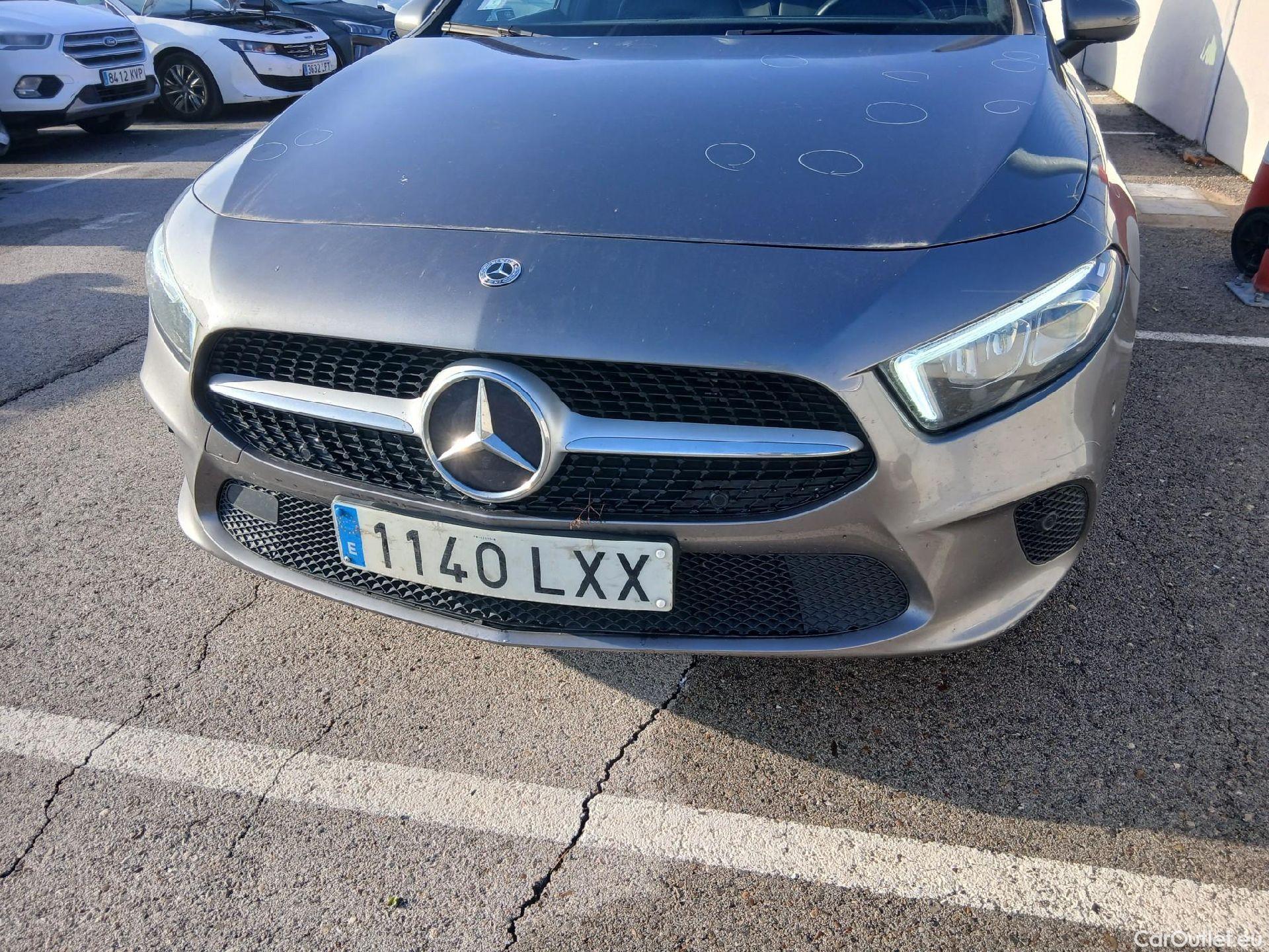  Mercedes  A-Klasse MERCEDES-BENZ Clase A / 2018 / 4P / sedán Sedán A 250 e #10