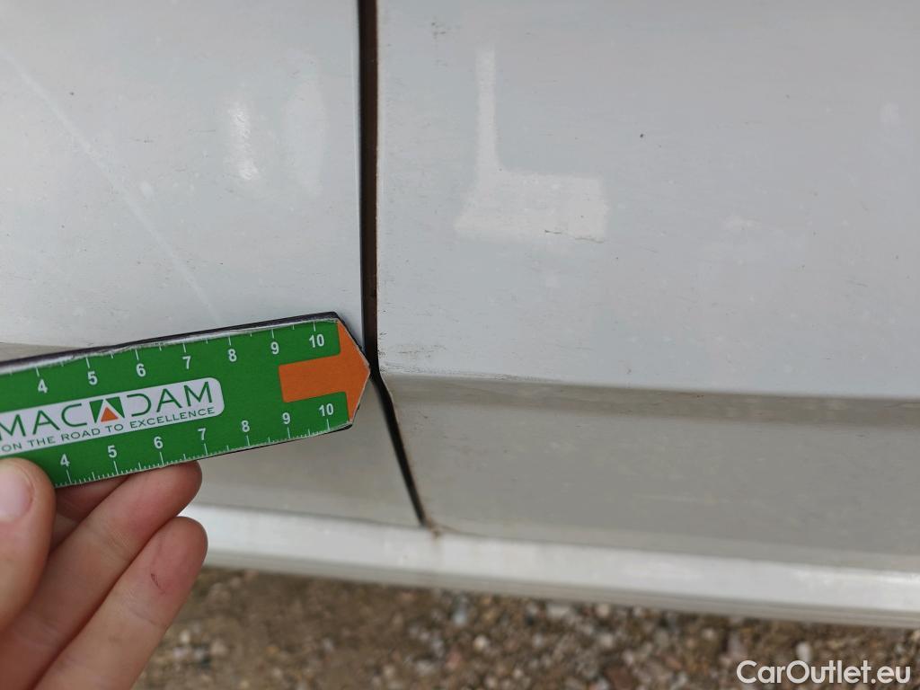  Seat  Ibiza SEAT  / 2017 / 5P / berlina con portón 1.0 TSI 81kW (110CV) Style Plus (AC) #16