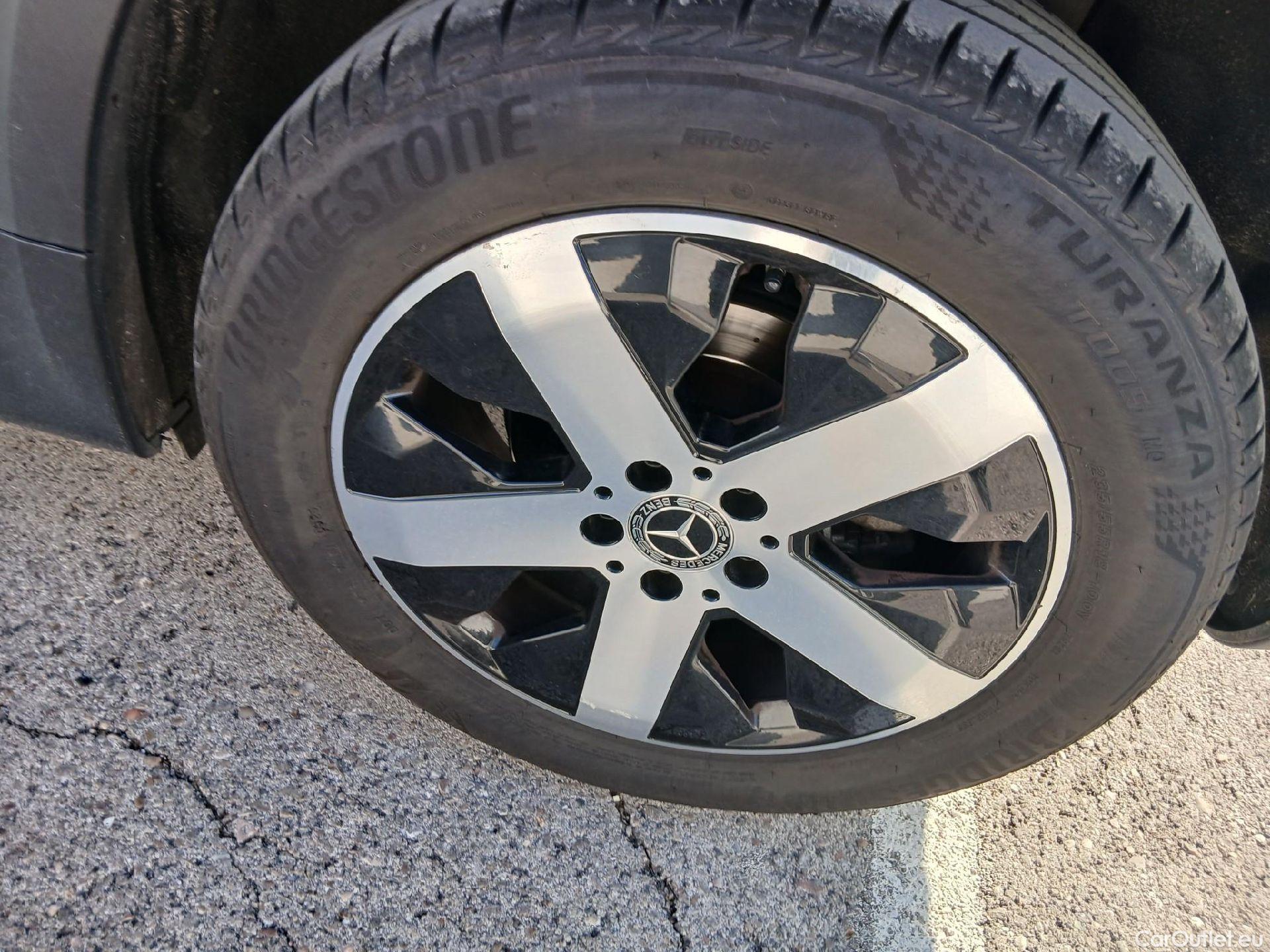  Mercedes  GLB MERCEDES-BENZ  / 2019 / 5P / todoterreno 2.0  200 D DCT 110KW (150CV) #1