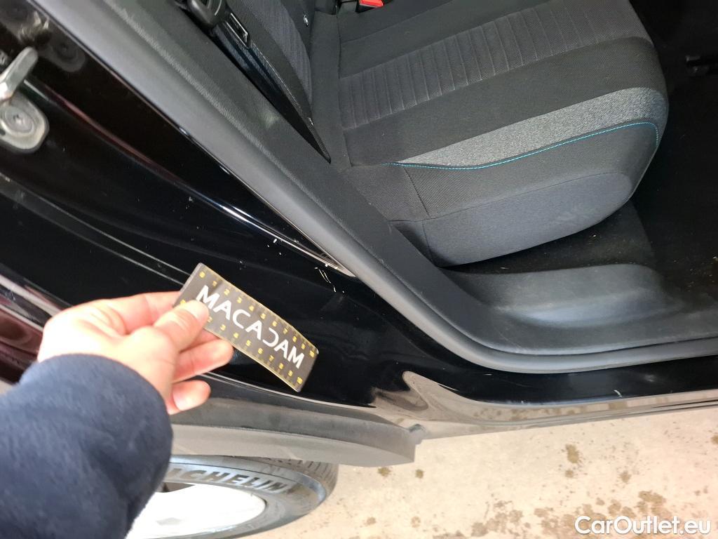  Peugeot  3008  II Active Pack 1.2 PureTech 130CV BVA8 E6d #26