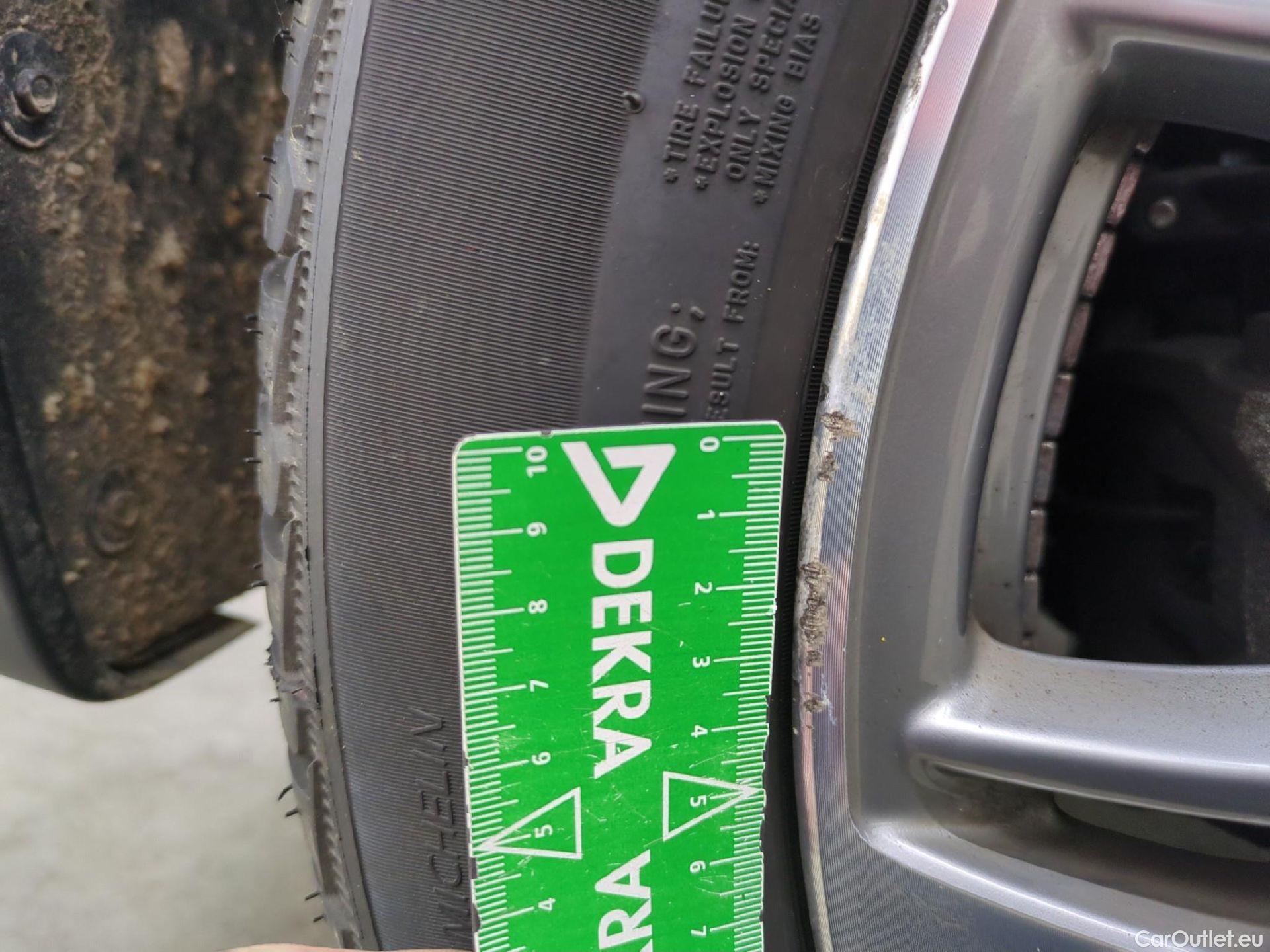  Bmw  X1 Série  sDrive18d Lounge 2.0 150CV BVA8 E6d #6