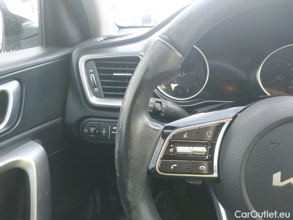  KIA  XCeed KIA  / 2019 / 5P / todoterreno 1.0 T-GDi Drive 88kW (120CV) #27