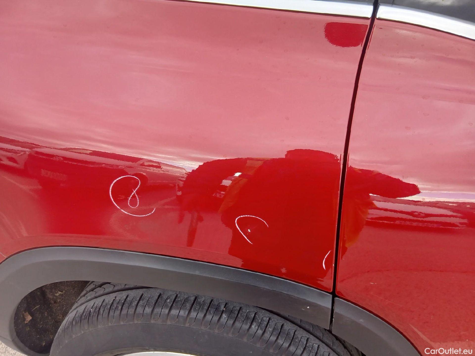  Mercedes  GLB MERCEDES-BENZ  / 2019 / 5P / todoterreno 2.0  200 D DCT 110KW (150CV) #34