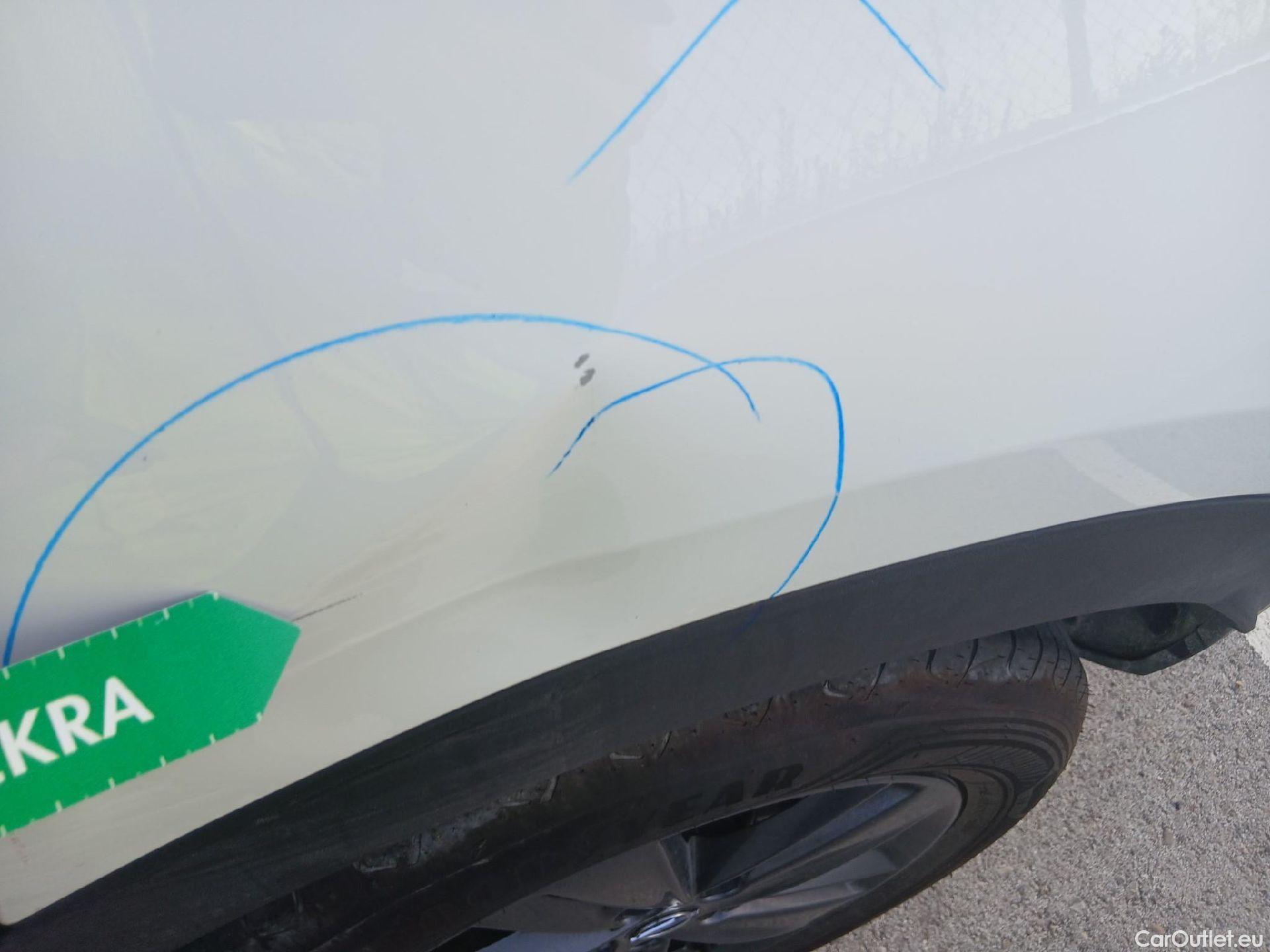  Opel   Grandland X OPEL Grandland / 2021 / 5P / todoterreno 1.5 CDTi Business Edition Auto #12