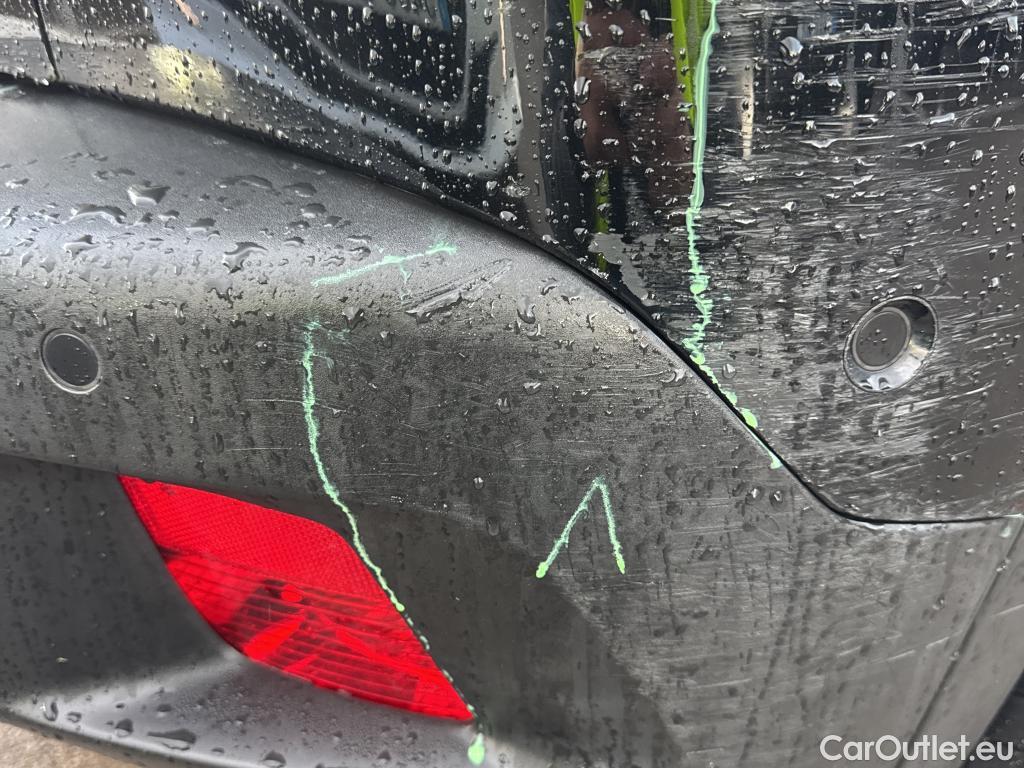  Peugeot  2008 PEUGEOT  / 2019 / 5P / todoterreno GT Pack Puretech 130 S&S EAT8 #9