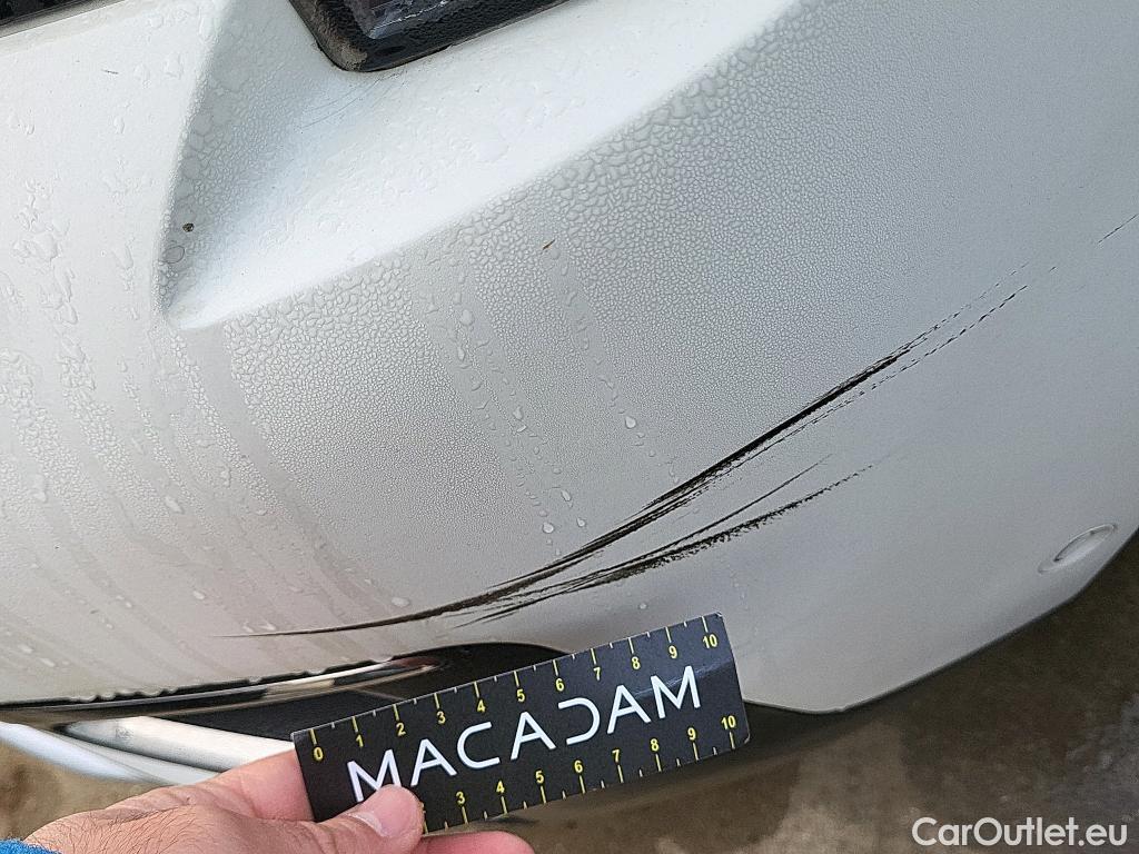  Peugeot  3008 PEUGEOT  / 2016 / 5P / todoterreno Allure BlueHDi 96kW (130CV) S&S EAT8 #17