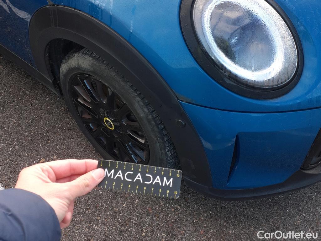  Mini  Mini   / 2021 / 3P / berlina con portón COOPER SE #25