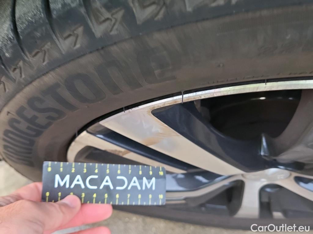  Peugeot  3008 PEUGEOT  / 2016 / 5P / todoterreno Allure BlueHDi 96kW (130CV) S&S EAT8 #2