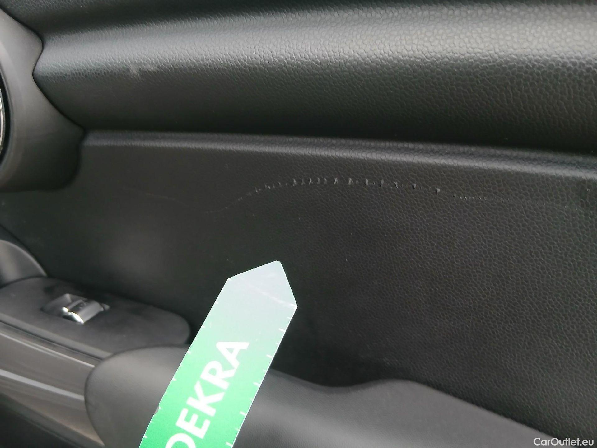  Mini  Cooper MINI MINI / 2014 / 5P / berlina con portón ONE 5 PUERTAS (CX) #49