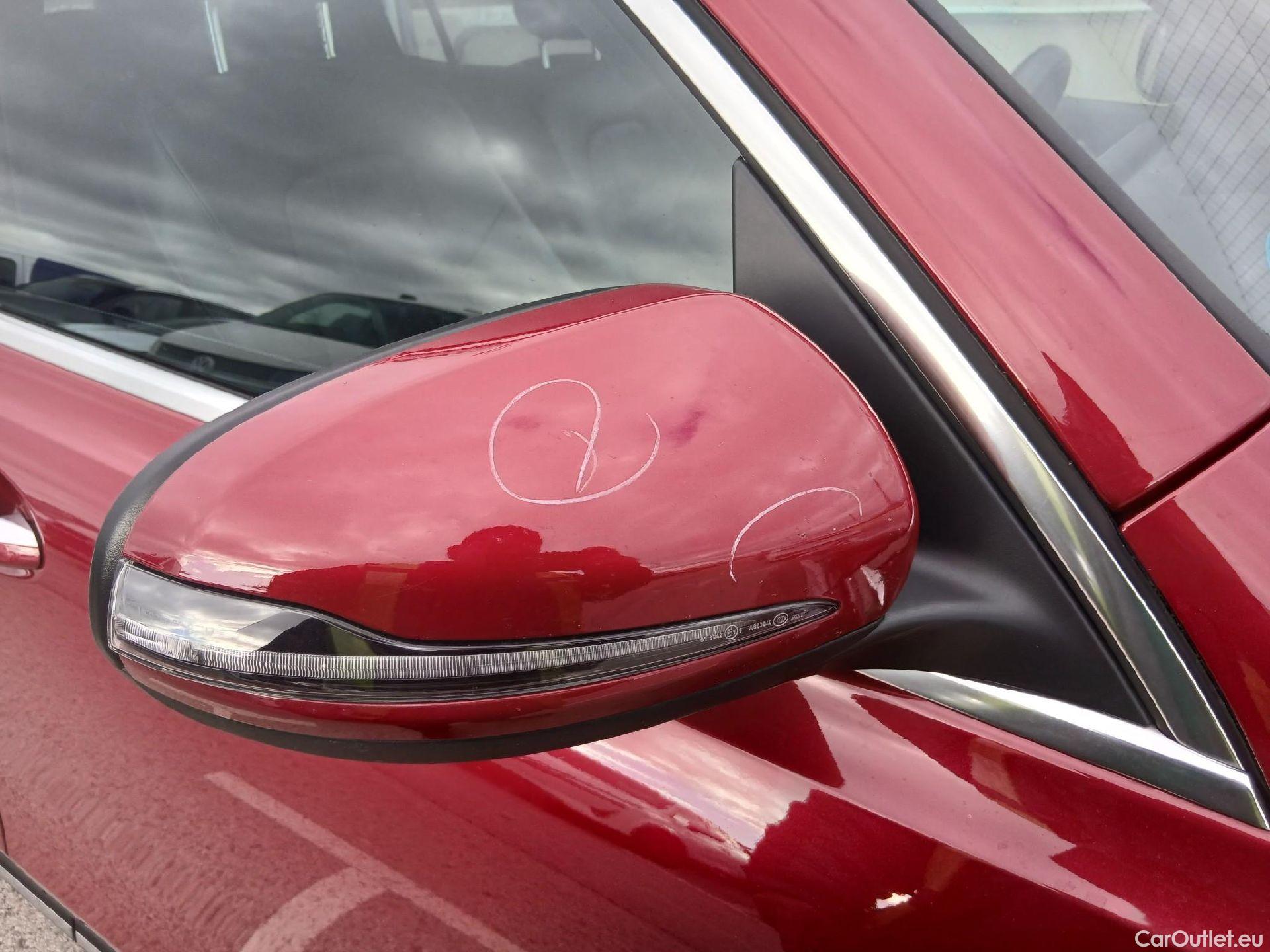  Mercedes  GLB MERCEDES-BENZ  / 2019 / 5P / todoterreno 2.0  200 D DCT 110KW (150CV) #43