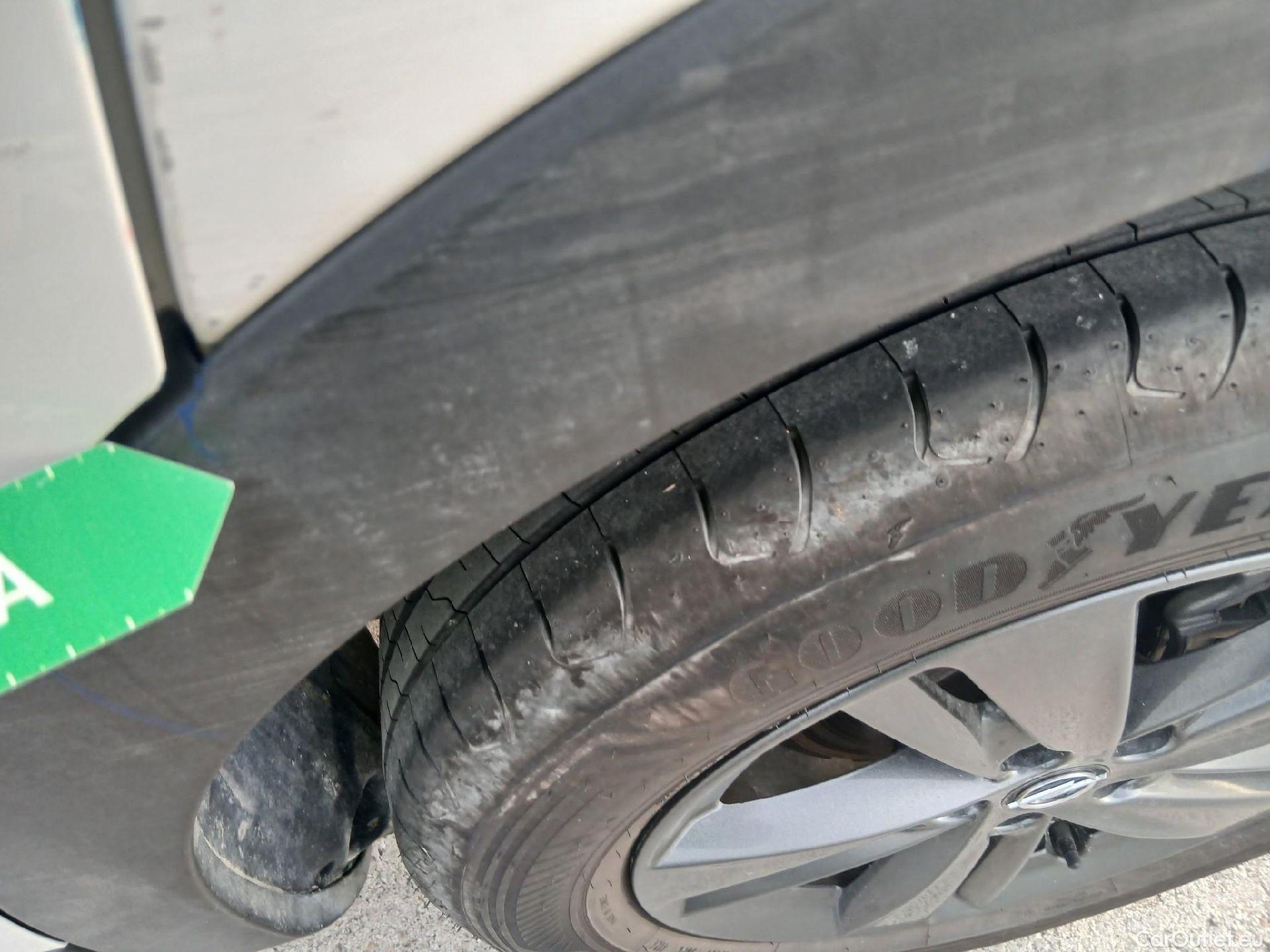  Opel   Grandland X OPEL Grandland / 2021 / 5P / todoterreno 1.5 CDTi Business Edition Auto #15