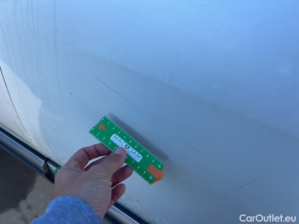  Peugeot  5008 PEUGEOT  / 2020 / 5P / todoterreno 1.5 BlueHDi 96kW S&S Roadtrip EAT8(SL)(SP) #12