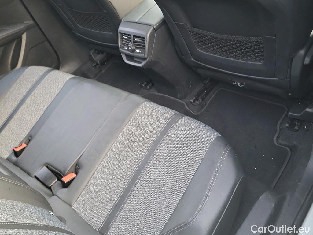  Peugeot  3008 PEUGEOT  / 2016 / 5P / todoterreno Allure BlueHDi 96kW (130CV) S&S EAT8 #23