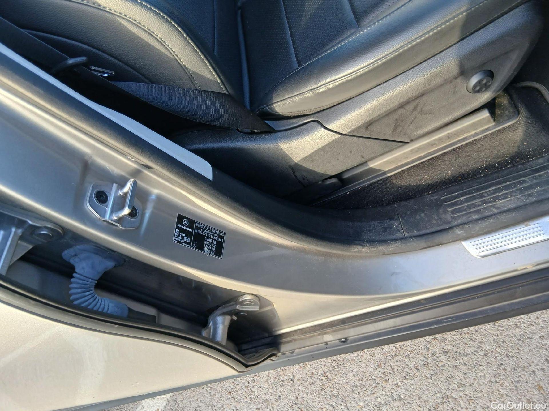  Mercedes  G-Klasee MERCEDES-BENZ GLE / 2018 / 5P / todoterreno GLE 350 de 4MATIC (Híbrido Enchufable) #37