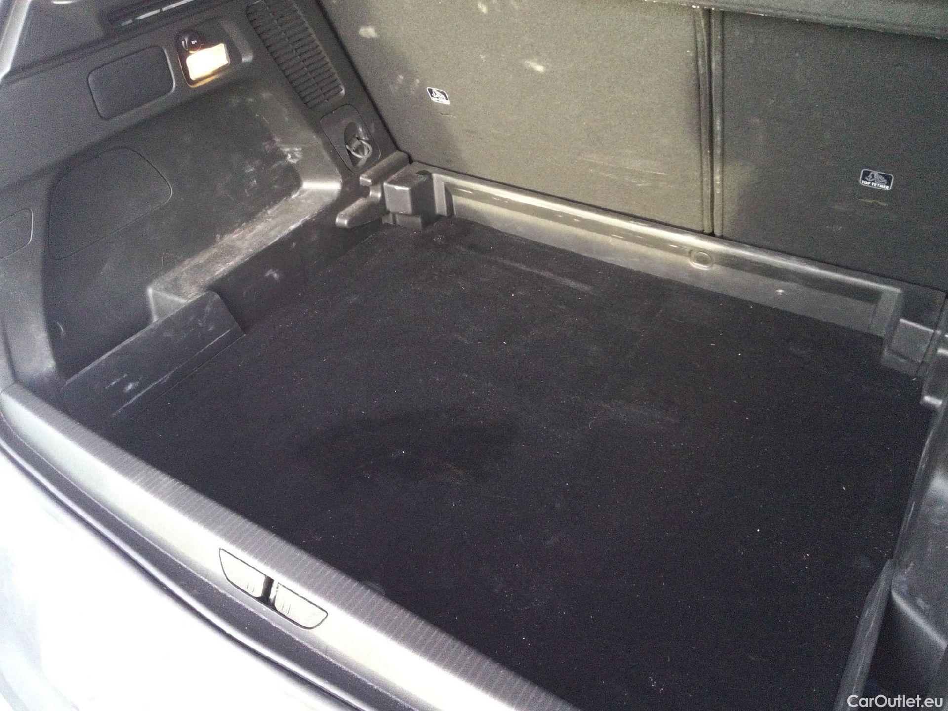  Opel   Grandland X OPEL Grandland / 2021 / 5P / todoterreno 1.5 CDTi Business Edition Auto #29