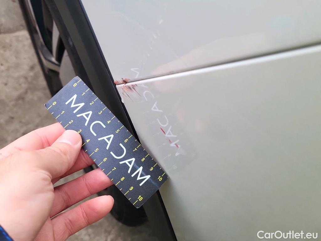  Peugeot  3008 PEUGEOT  / 2016 / 5P / todoterreno Allure BlueHDi 96kW (130CV) S&S EAT8 #19