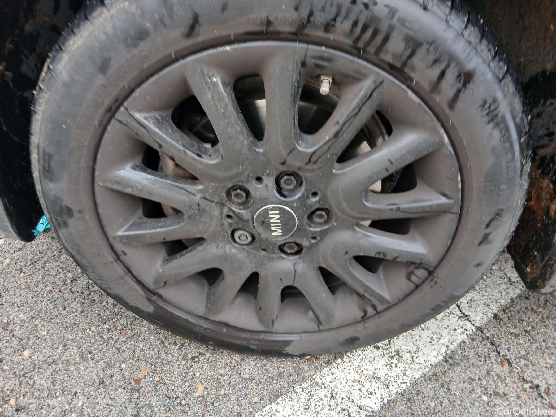  Mini  Cooper MINI MINI / 2014 / 5P / berlina con portón ONE 5 PUERTAS (CX) #11