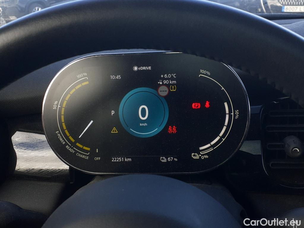  Mini  Mini   / 2021 / 3P / berlina con portón COOPER SE #29