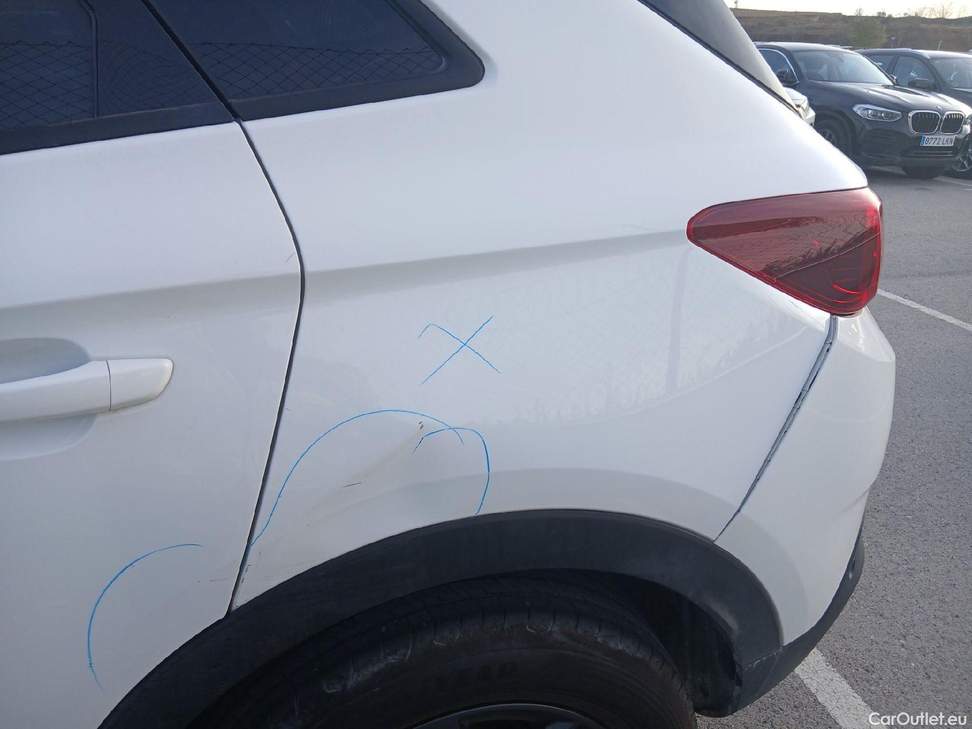  Opel   Grandland X OPEL Grandland / 2021 / 5P / todoterreno 1.5 CDTi Business Edition Auto #13