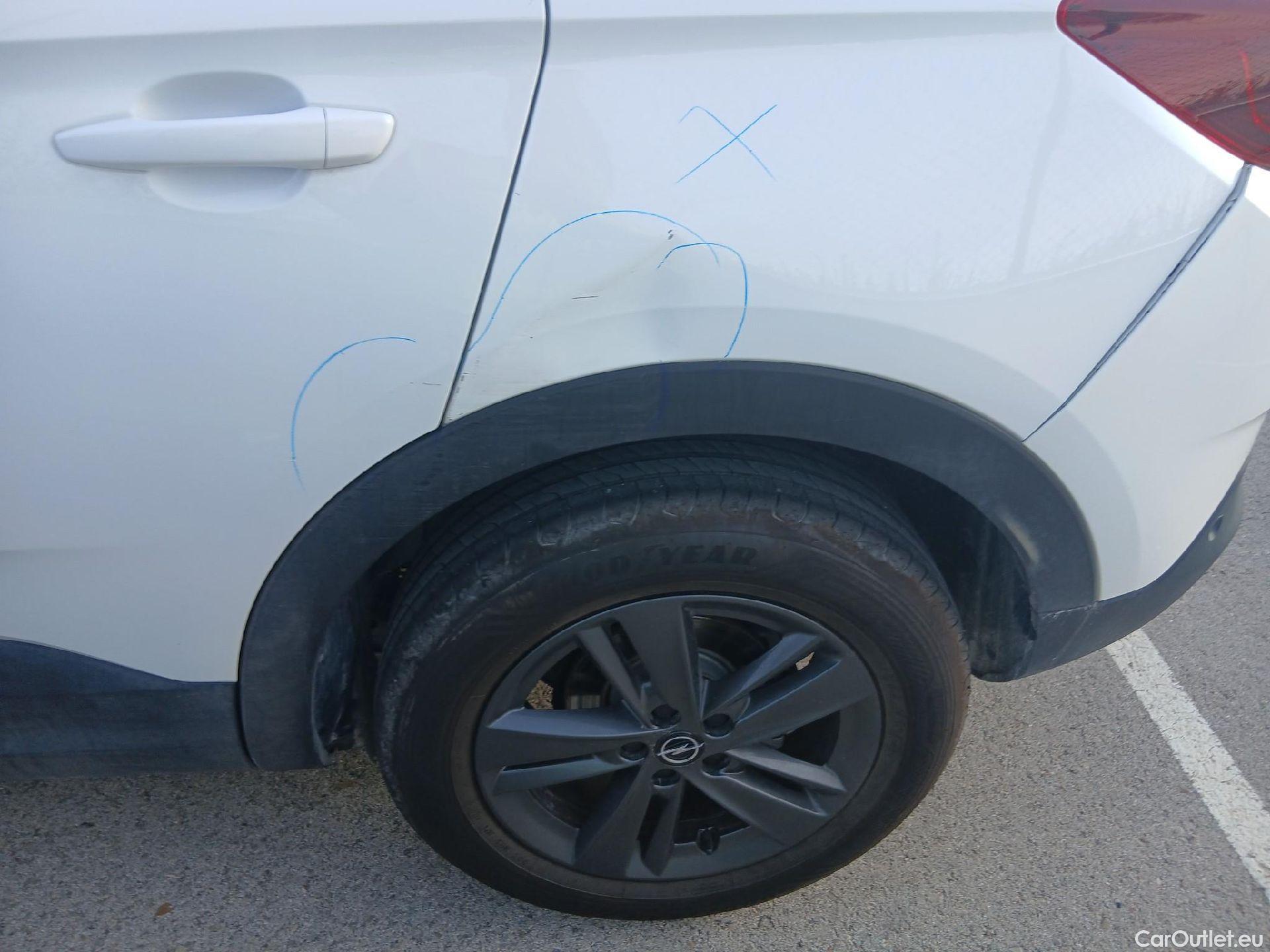  Opel   Grandland X OPEL Grandland / 2021 / 5P / todoterreno 1.5 CDTi Business Edition Auto #14