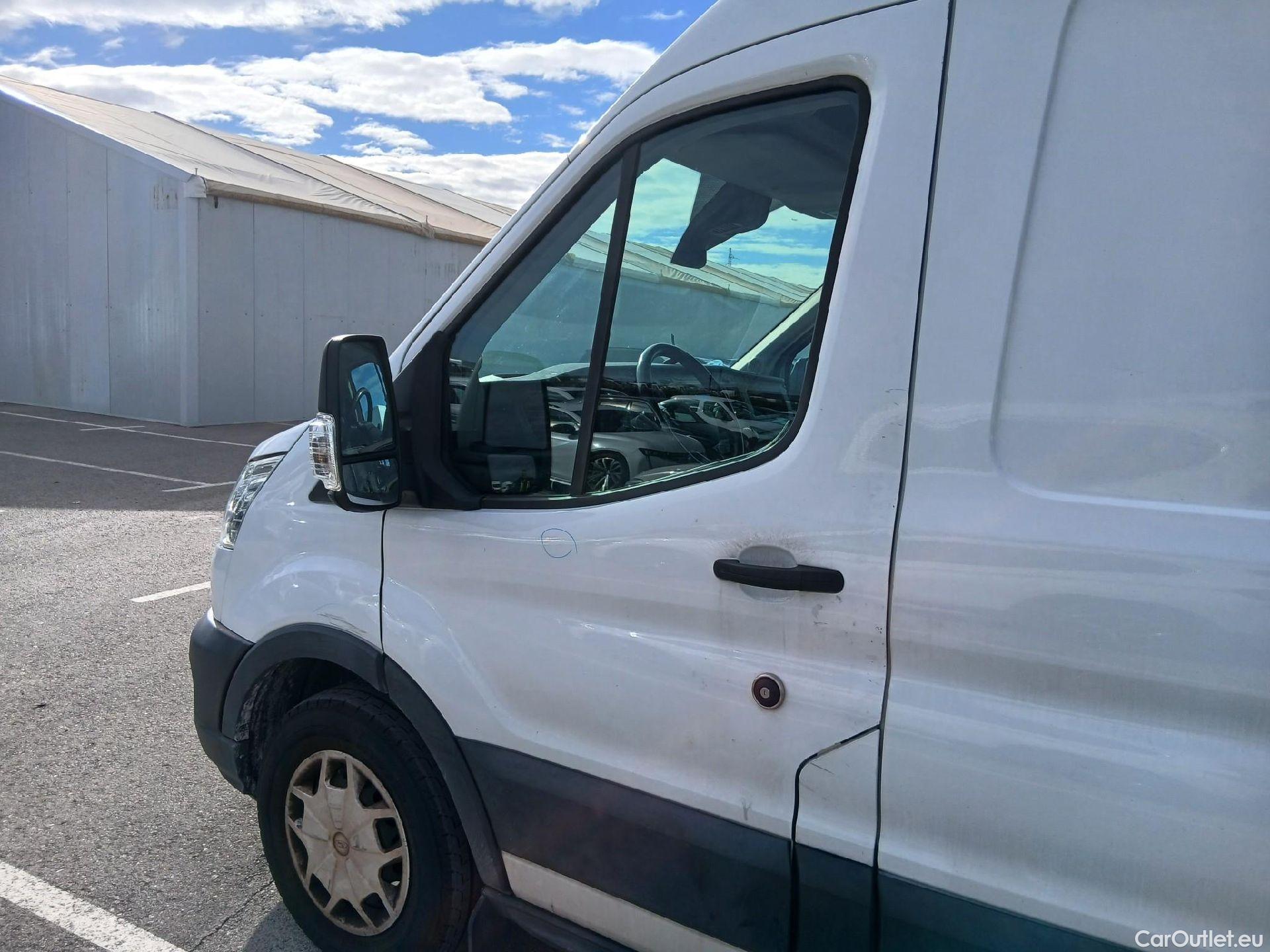  Ford  Transit FORD  / 2013 / 4P / furgón 350 96kW L3H2 Van Trend FWD #14